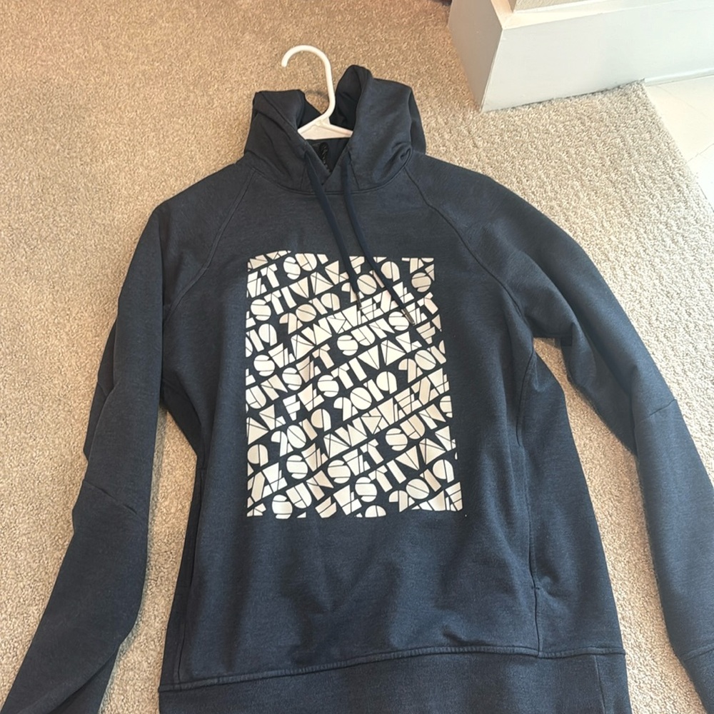 Lululemon sweatshirt - seawheeze